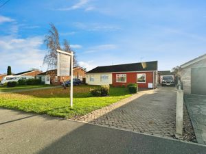 Red Barn Road - click for photo gallery